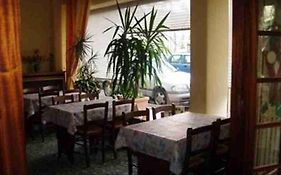 Central Hotel